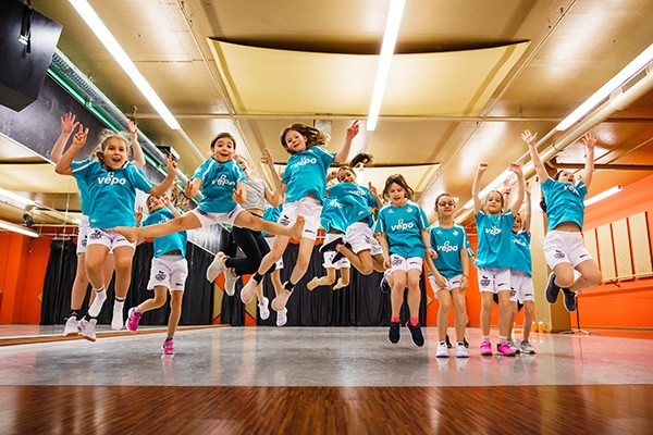 Les enfants au camp de danse de MS Sports